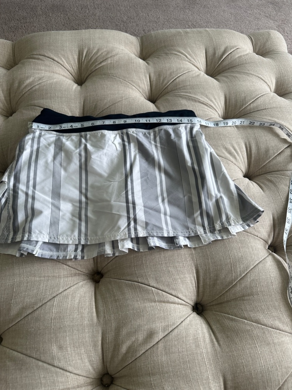 lululemon athletica White & Black Layered Pleated Skater Skirt - Picture 7 of 7